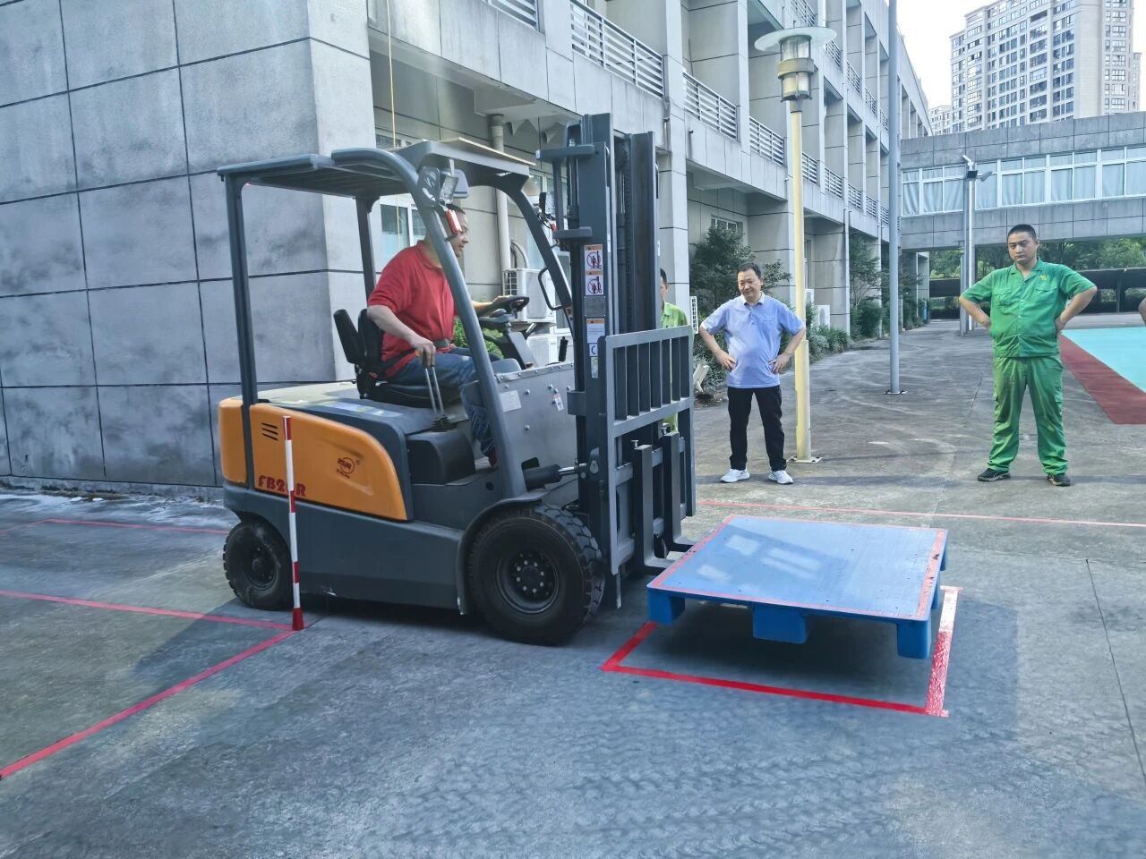 ynxlvfag1787311854